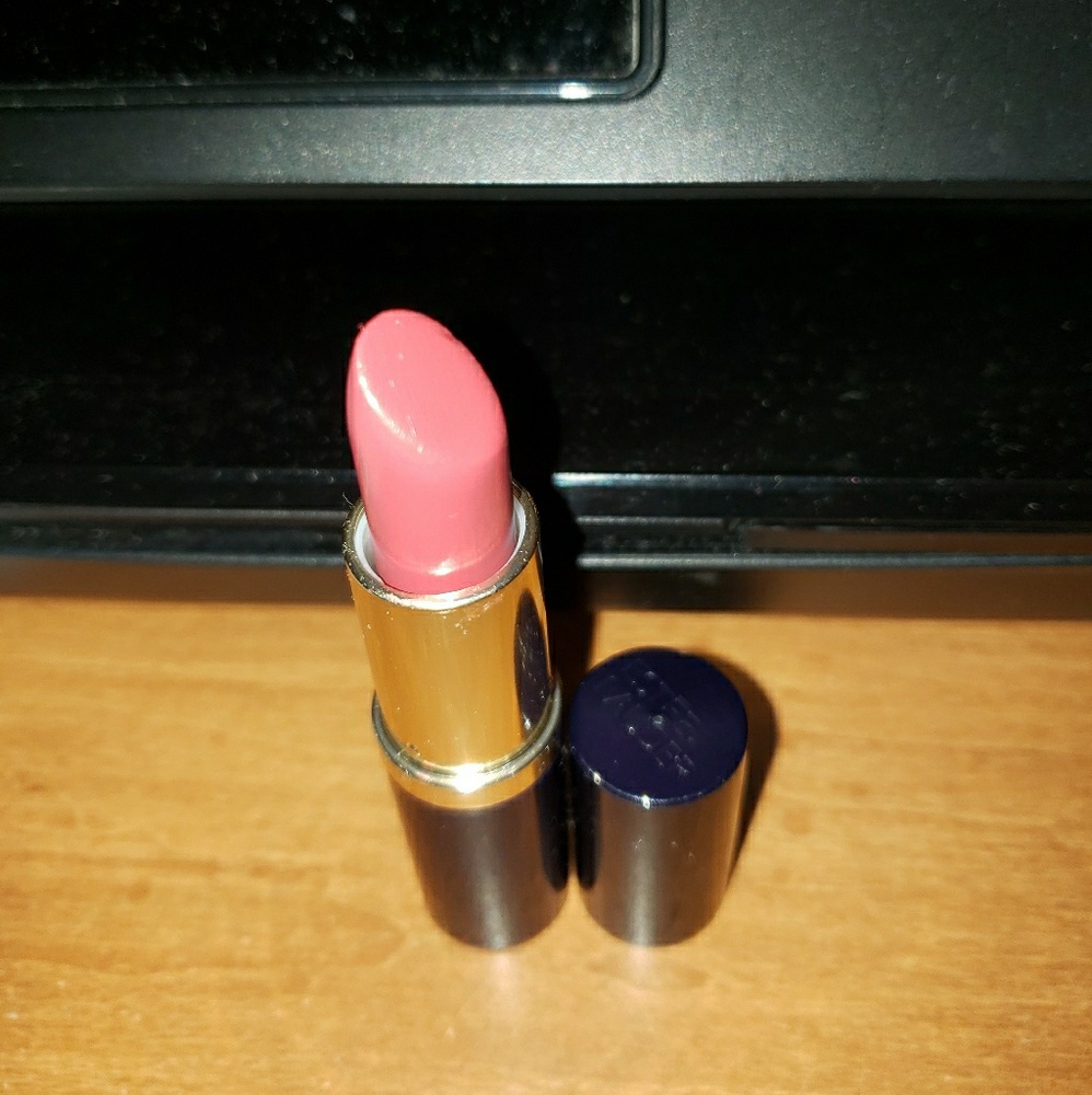 Estee Lauder Lipstick